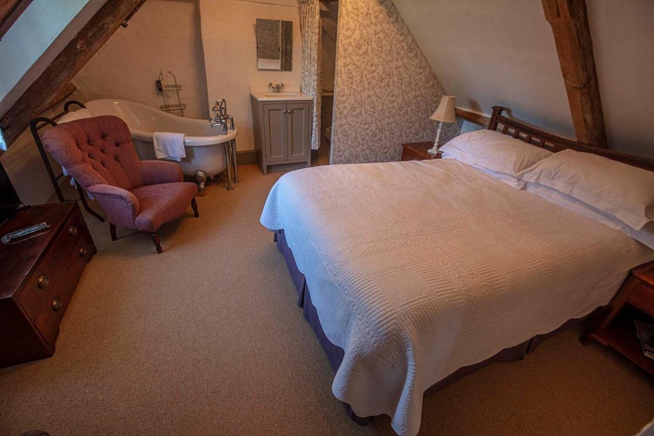 Carrick'S At Castle Farm Hotel Swanton Morley Exterior foto