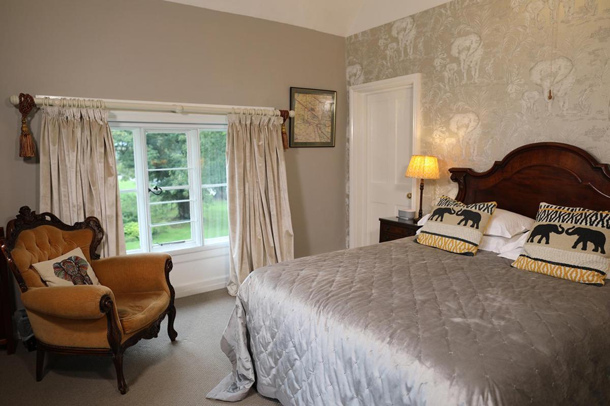 Carrick'S At Castle Farm Hotel Swanton Morley Exterior foto